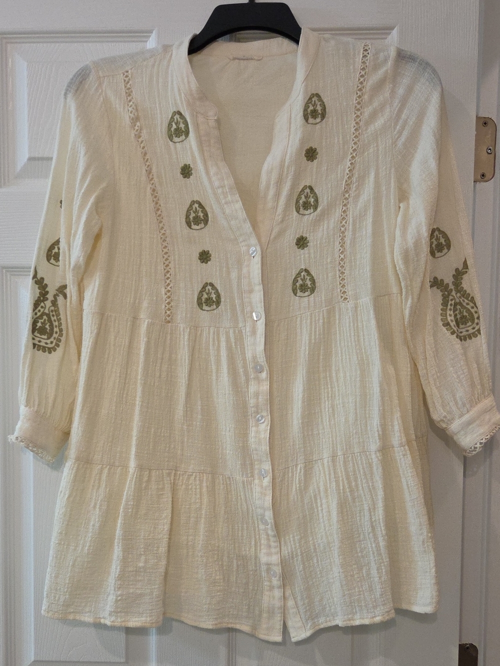 Cream Long-Sleeve Button-Front Embroidered Tunic Dress Too Small Or I'd Keep.